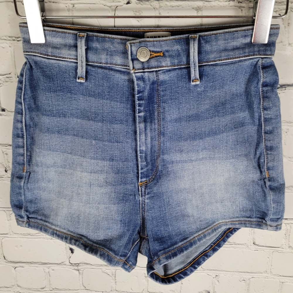 SUNDAY BEST | Aritzia Molly high waist stretch denim short/booty jean shorts